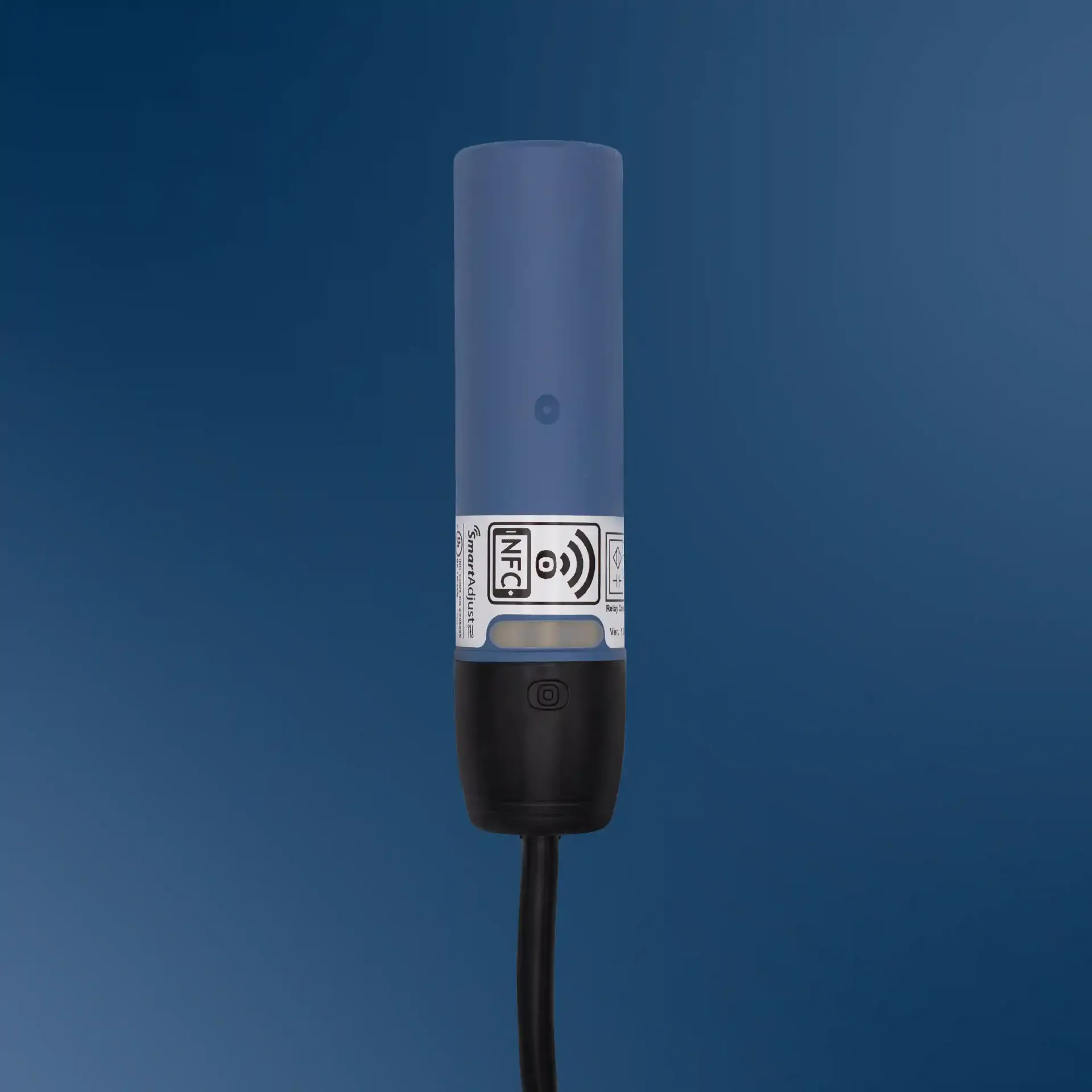 [100697] iDOL 28 Intelligent Capacitive Sensor w/ Light (Smooth)